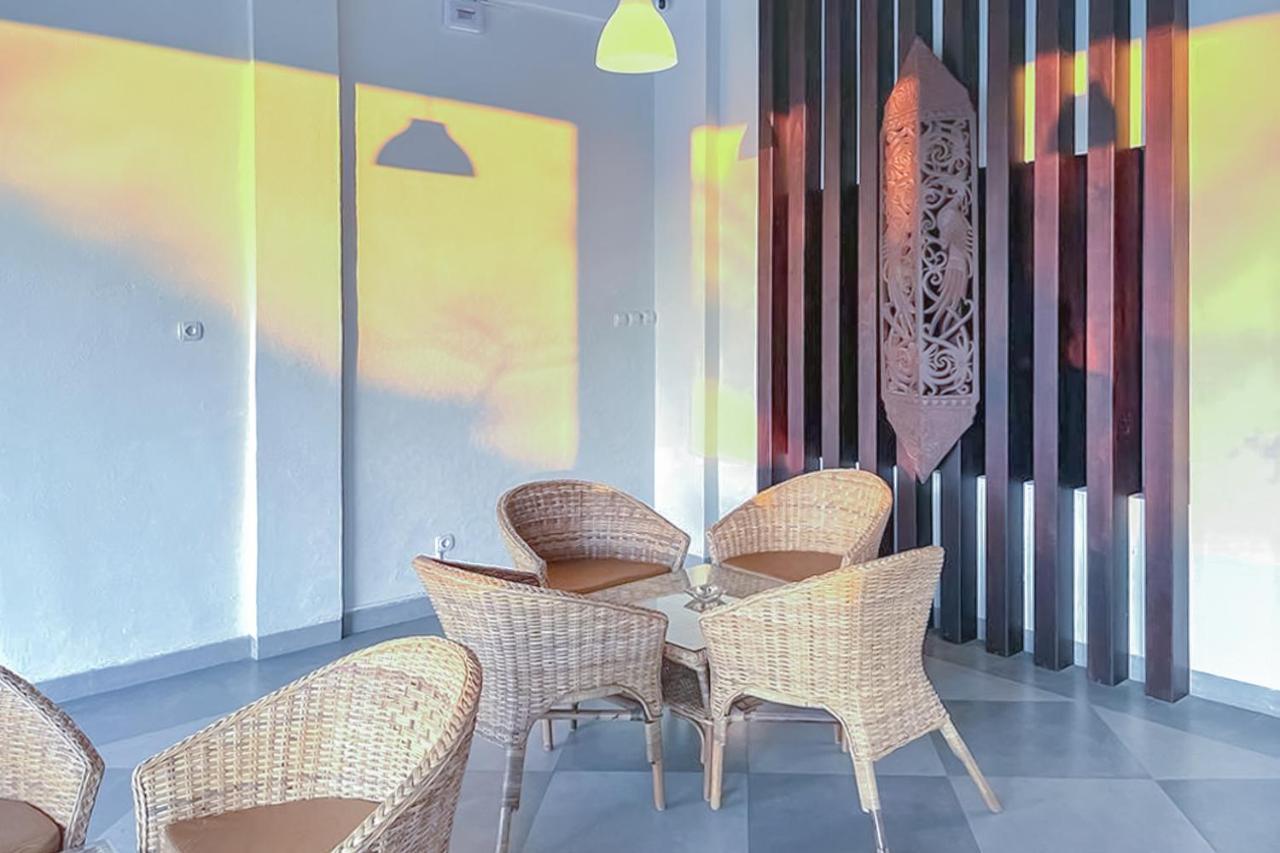 Urbanview Syariah Wisma Annisa Palangkaraya By Reddoorz Luaran gambar